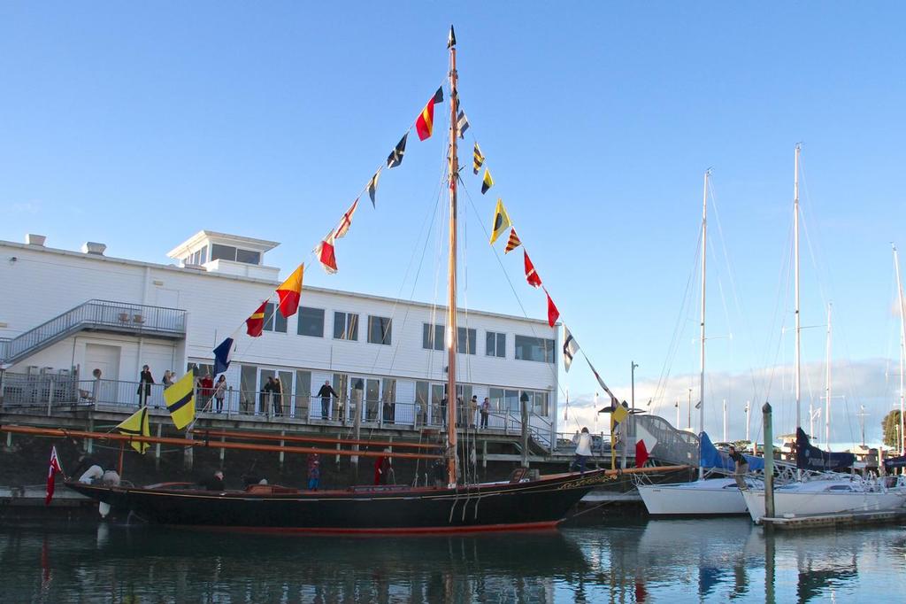 Waitangi in front of the Royal New Zealand Yacht Squadron © Richard Gladwell www.photosport.co.nz